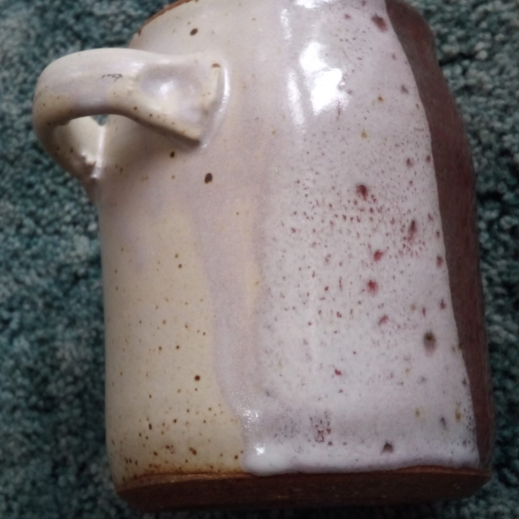 Red ❤️ and White jar - Picture 8 of 10